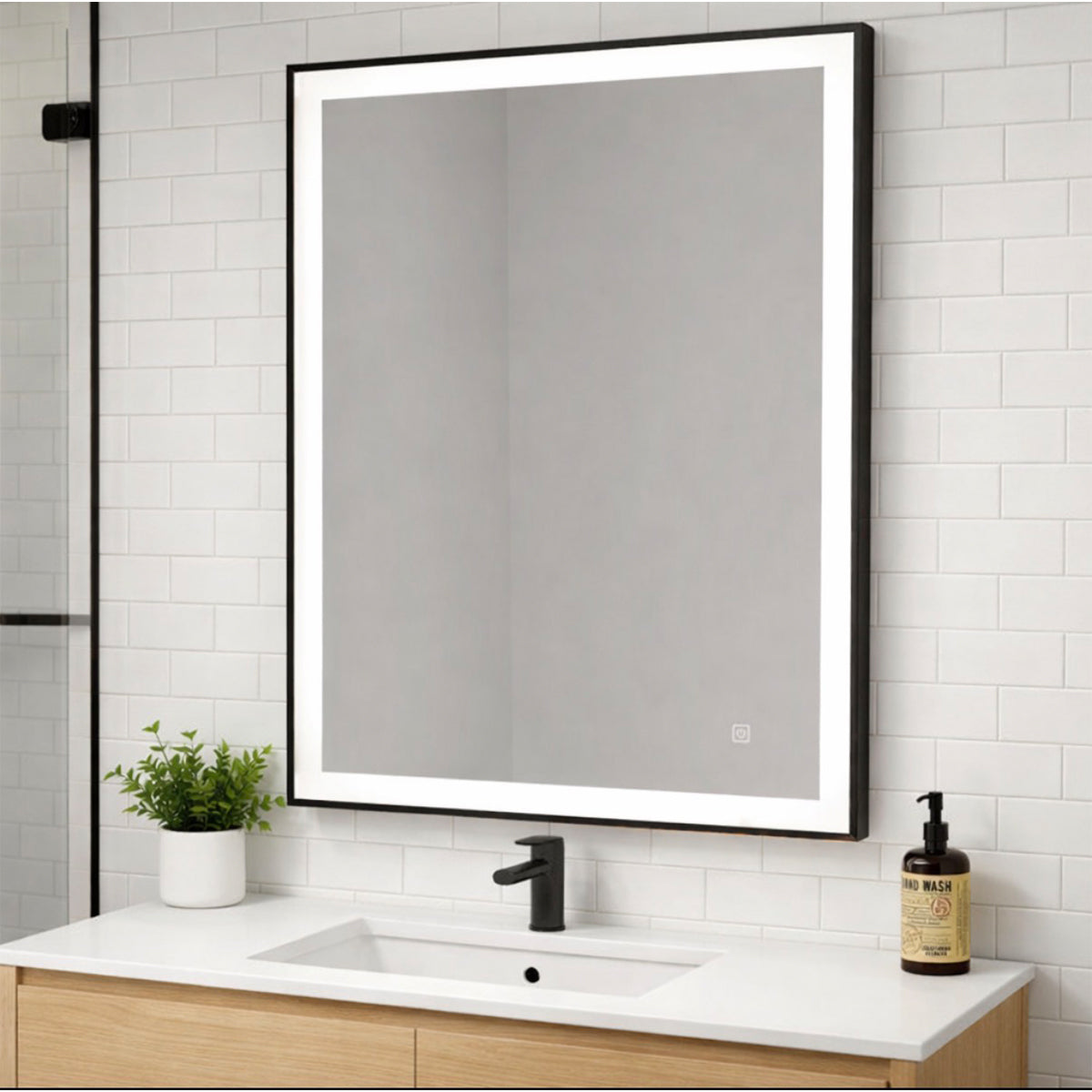 LUMï - Battery Powered 24” x 32” Framed Illuminating Mirror - Black